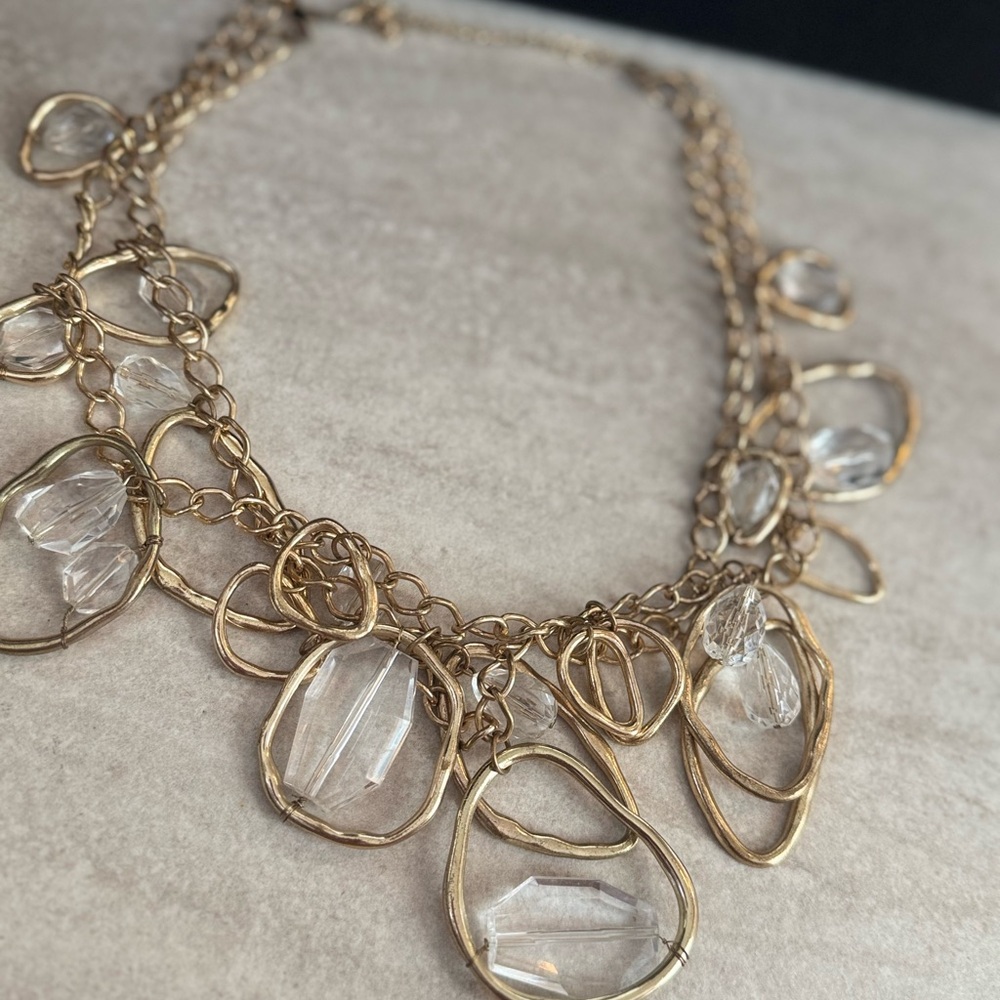 BEAUTIFUL  VINTAGE FASHION NECKLACE
